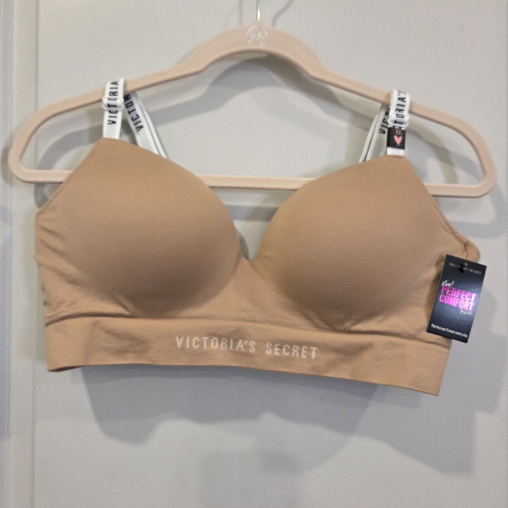Victoria's Secret Tan T-Shirt Bra with Seamless Design